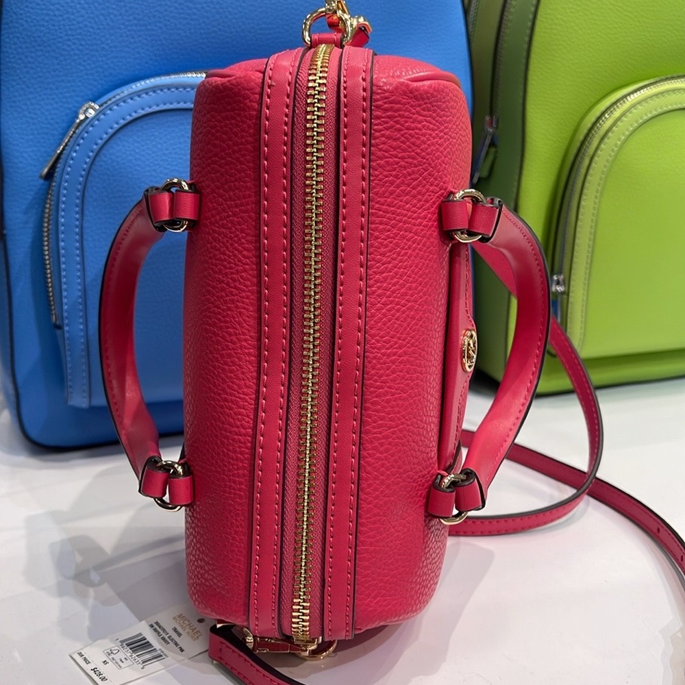 Michael Kors Travel Small Duffle Leather Crossbody Satchel Electric Pink
NWT - Picture 8 of 16